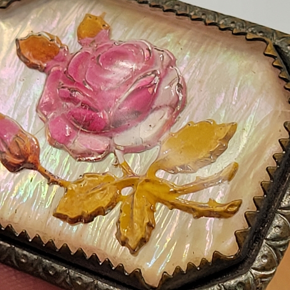 Beautiful Antique 1930s Floral Brooch with Pink Rose - Picture 3 of 7